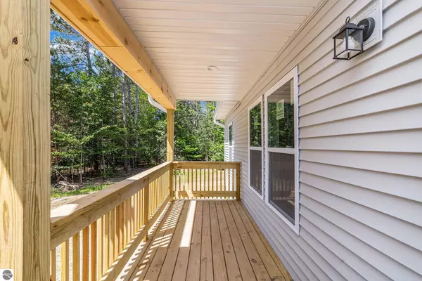 5203 NE Myers Road, Kalkaska, MI 49646