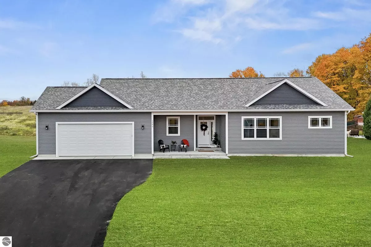 Traverse City, MI 49696,1546 Oban Way