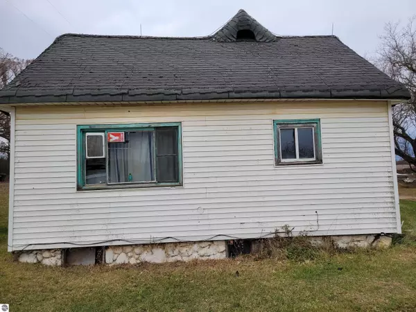 Elwell, MI 48832,7434 N Osborn Road