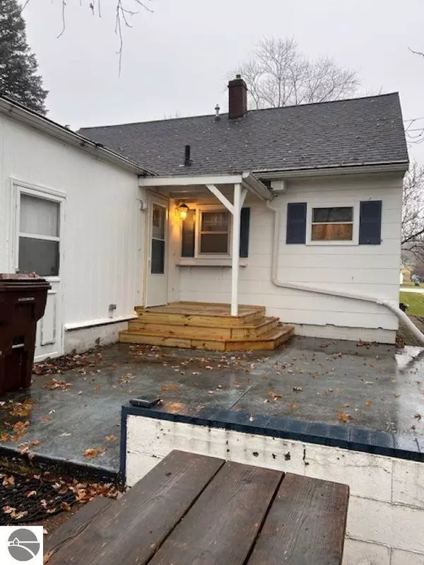 St Louis, MI 48880,108 Davis Street