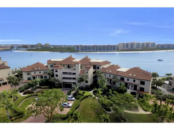 344 LA PENINSULA BOULEVARD #344, Naples, FL 34113