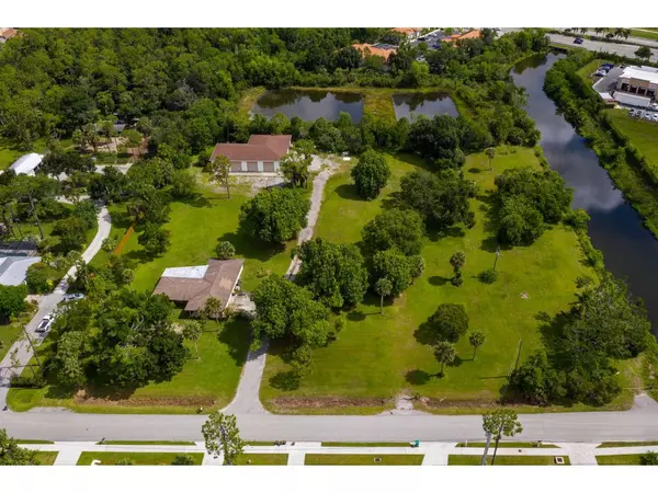 135 PRICE STREET, Naples, FL 34113