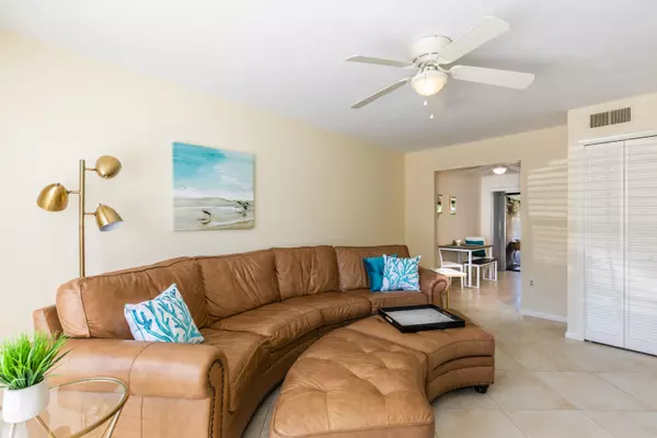 Marco Island, FL 34145,112 CLYBURN STREET #4