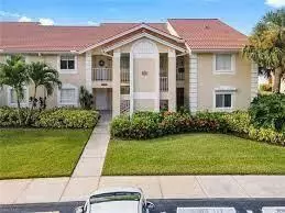 Naples, FL 34109,7742 EMERALD CIRCLE #103