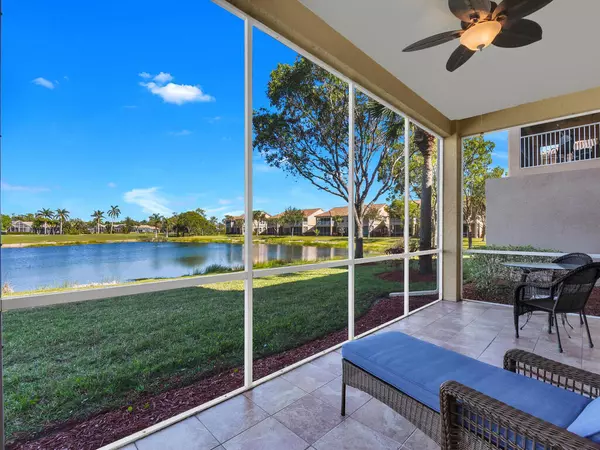 Naples, FL 34104,6886 STERLING GREENS DRIVE #101