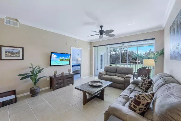 Naples, FL 34104,6820 STERLING GREENS PLACE #2205