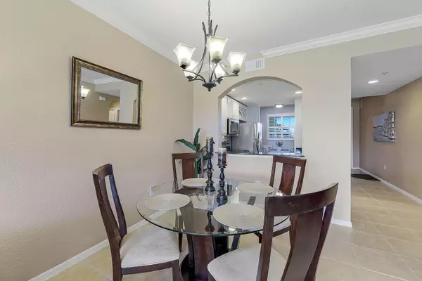 Naples, FL 34104,6820 STERLING GREENS PLACE #2205