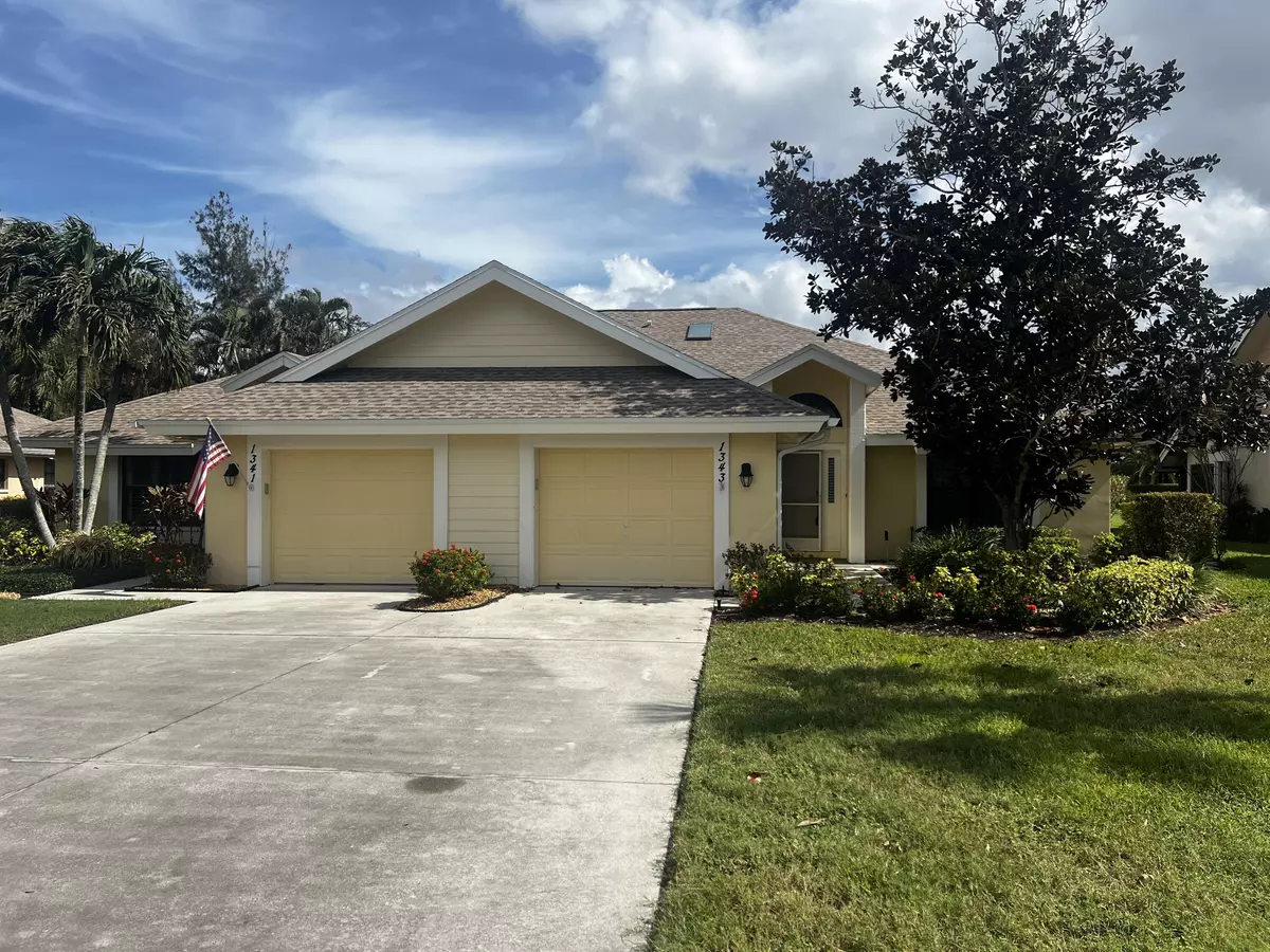 Naples, FL 34110,1343 PARK LAKE DRIVE