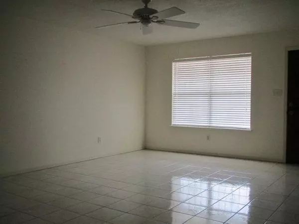 Mission, TX 78572,1601 Iowa