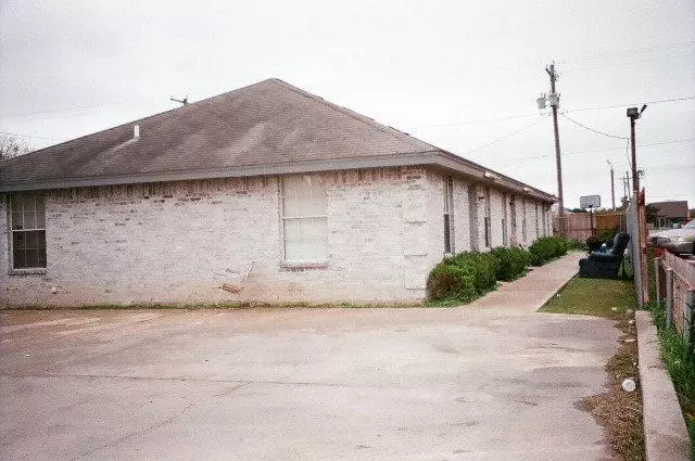 Mission, TX 78574,209 S Austin AVE