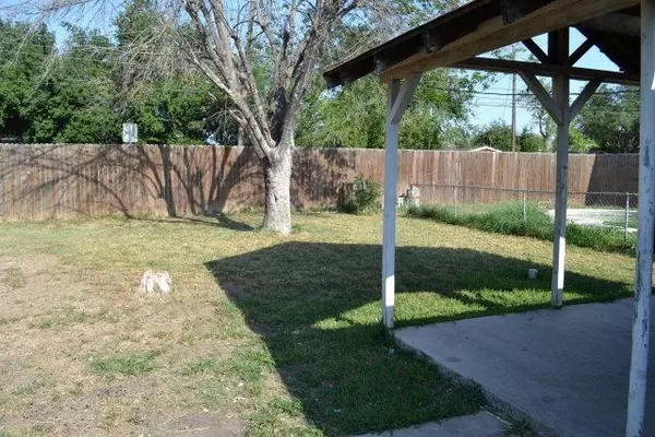 Mcallen, TX 78501,1112 N 27th ST