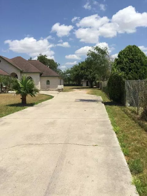 Palmview, TX 78572,1504 Hollow LN