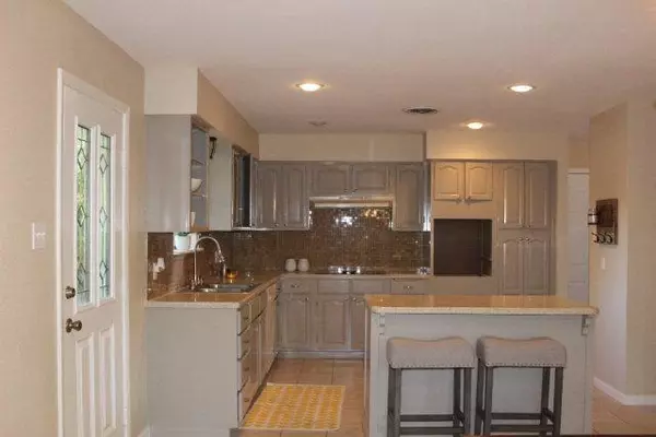 Edinburg, TX 78539,1424 Ivy LN