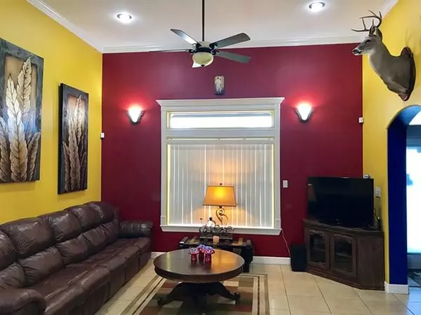 Edinburg, TX 78542,6348 Diana DR