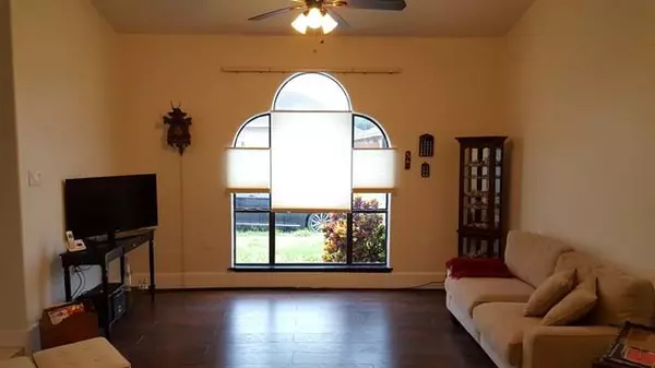 Mcallen, TX 78504,205 E Maple