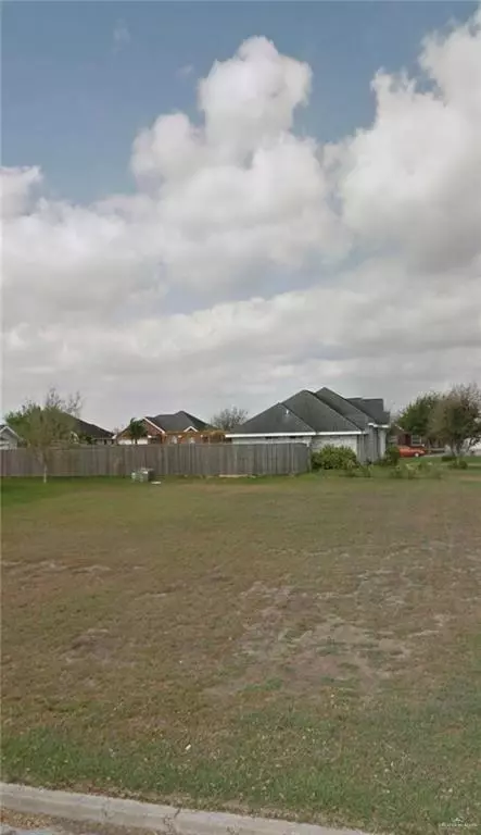 Elsa, TX 78543,211 N Retama LN