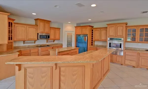 Bayview, TX 78566,113 Madelyn Rose