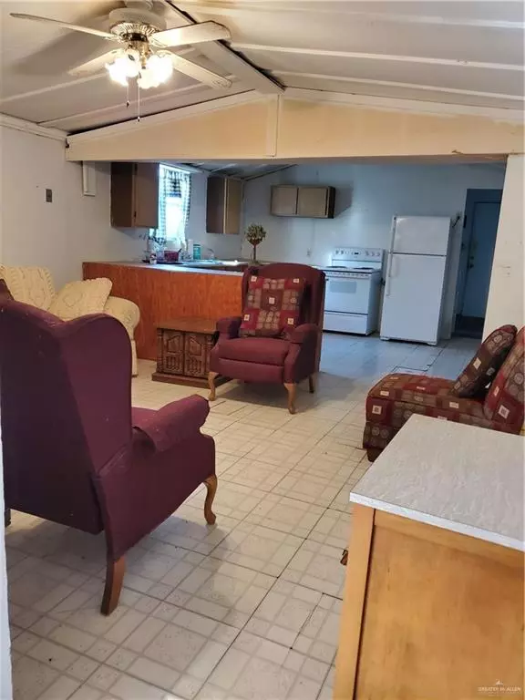 Mission, TX 78573,1615 Grovewood RD