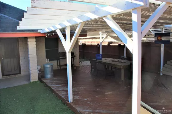 Weslaco, TX 78599,3400 Superior DR