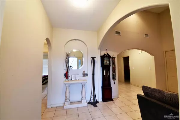 Donna, TX 78537,406 Reid DR