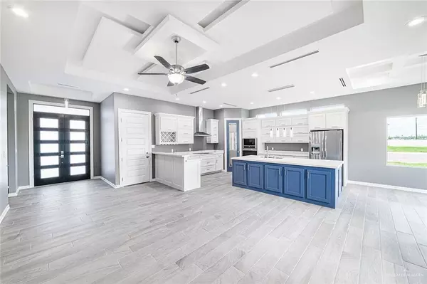 Mission, TX 78572,700 Lago CT