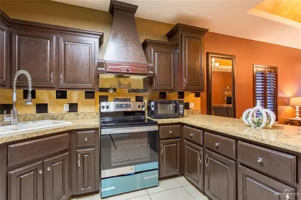 Edinburg, TX 78542,1810 Leann Rimes RD