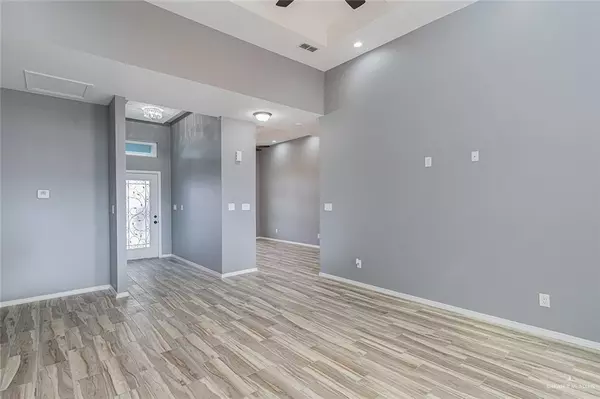 Alamo, TX 78516,825 Dove ST