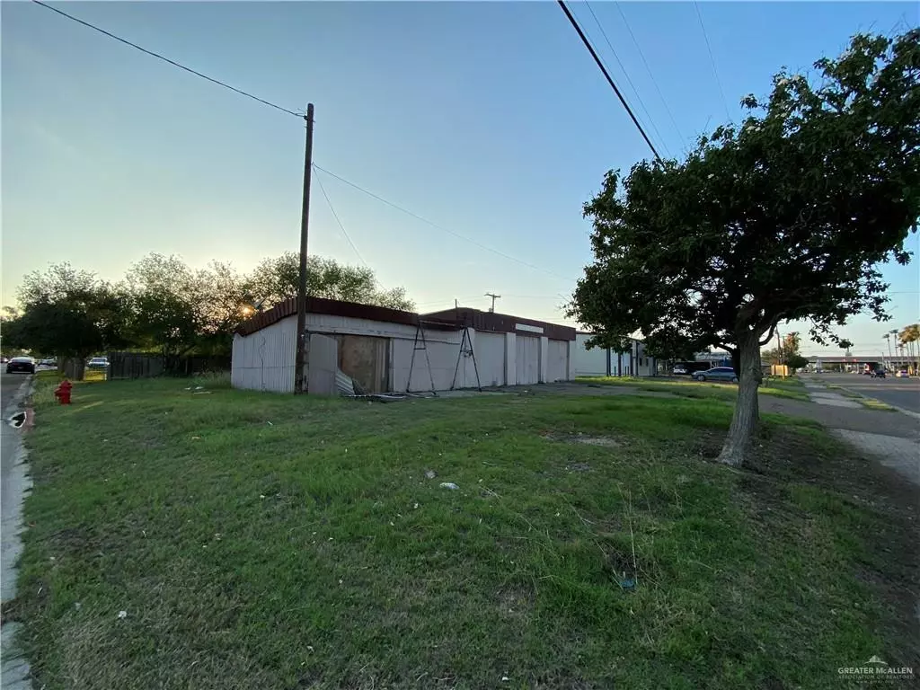 La Feria, TX 78559,717 N Main ST