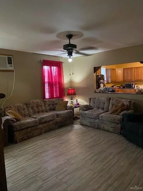 Weslaco, TX 78596,3703 Lantana DR