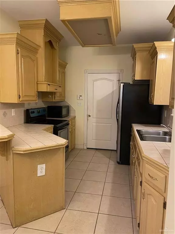 Mission, TX 78573,4114 Crisantema ST