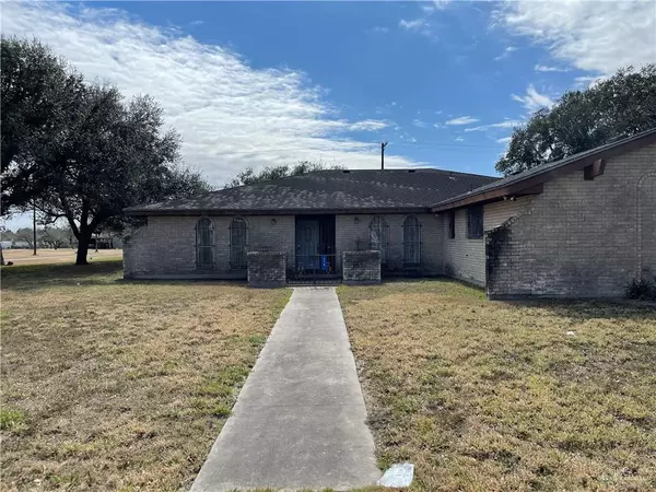 114 E Dragon ST,  Robstown,  TX 78351