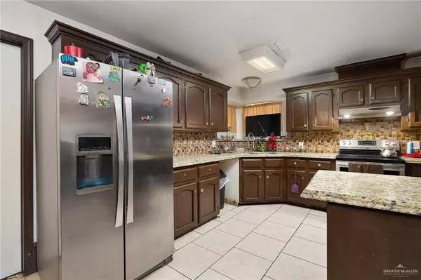 Palmview, TX 78574,624 Melos LN