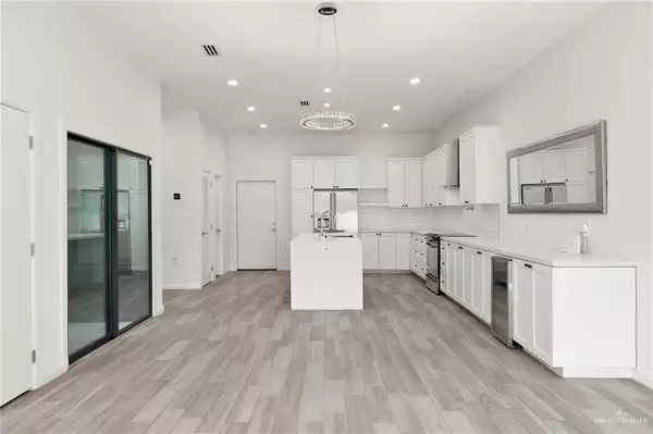 Mcallen, TX 78504,6909 N 5th ST