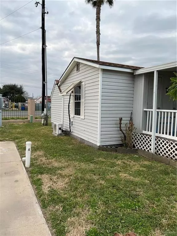 Palmview, TX 78572,2204 W Bobolink Circle W CIR W