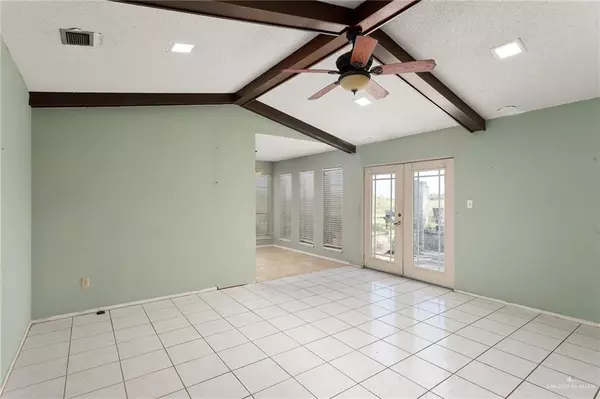 Palmhurst, TX 78573,1327 E Mile 3 RD