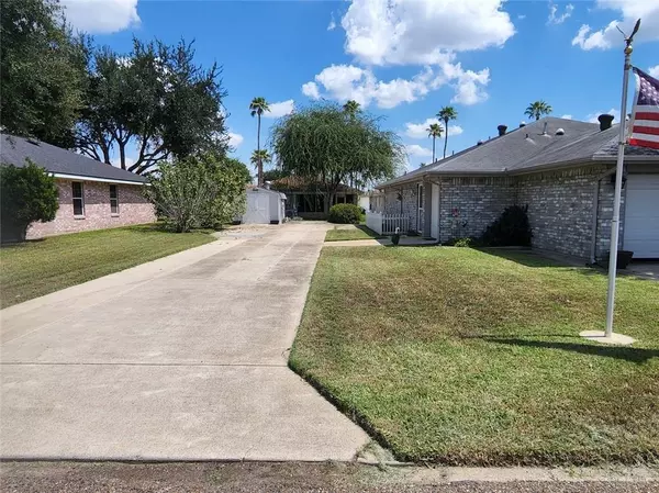 Palmview, TX 78572,2109 Green Gate CIR W #171 & 170