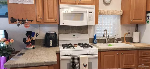 Palmview, TX 78572,2202 Bobolink Circle W