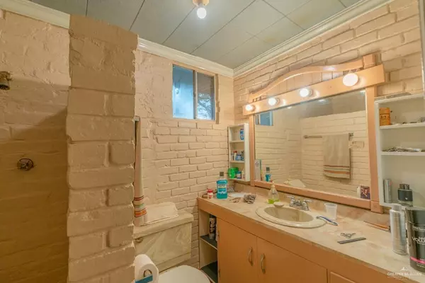 Mcallen, TX 78501,416 Dallas AVE