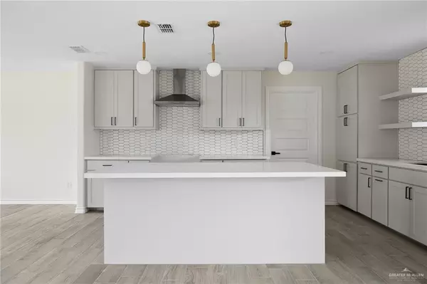 San Juan, TX 78589,1207 S Nebraska AVE