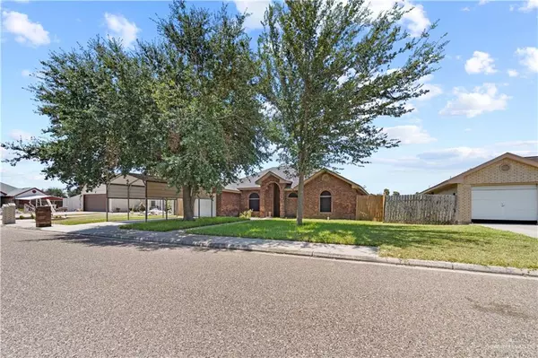 La Joya, TX 78560,678 Quail Hollow ST