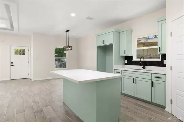 Mcallen, TX 78501,2221 Chicago AVE