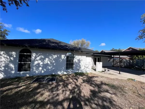 912 Max DR,  Elsa,  TX 78543