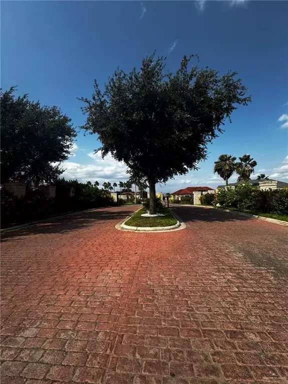 Rio Grande City, TX 78582,000 Senna DR