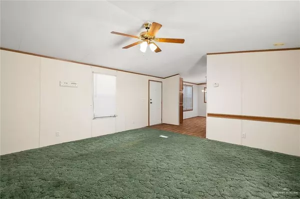 Weslaco, TX 78599,1018 Sapphire DR