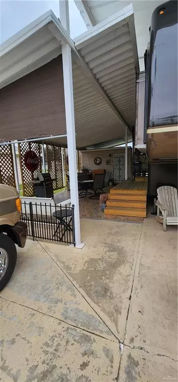 Palmview, TX 78572,2432 Bobolink CIR W