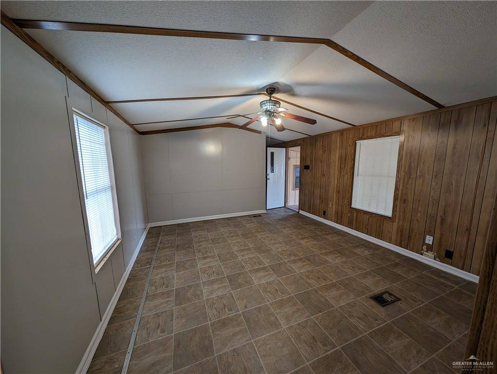Donna, TX 78537,6207 Ithaca ST