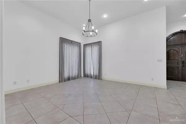 Mission, TX 78572,2218 Hackberry AVE