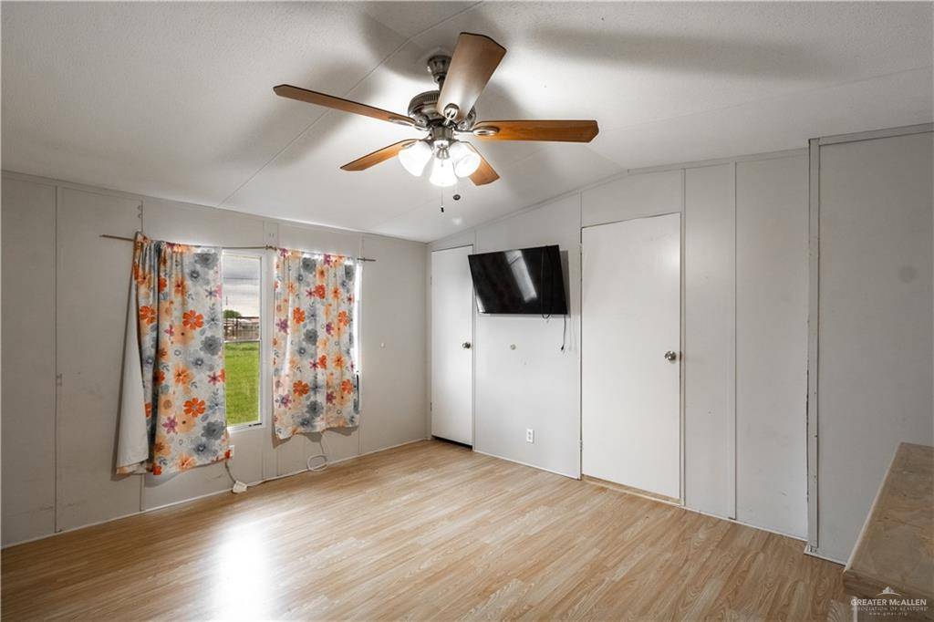 Donna, TX 78537,8400 Cindy Windy DR