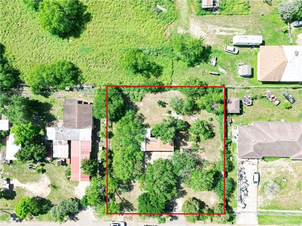 Mission, TX 78573,1604 Corales ST
