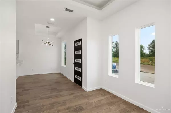 Mission, TX 78572,1706 W B ST